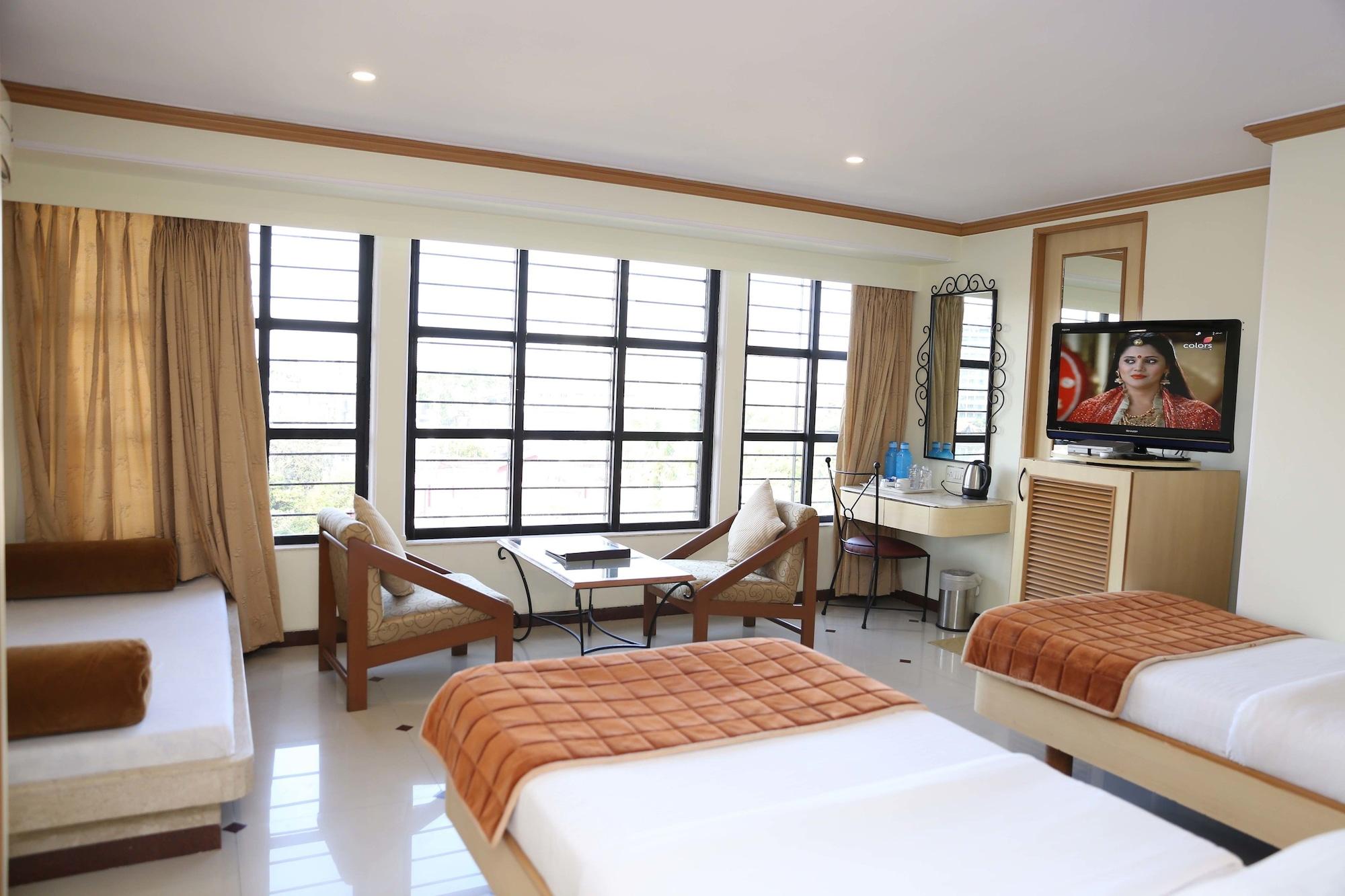 Hotel Godwin - Colaba Mumbai Exterior photo